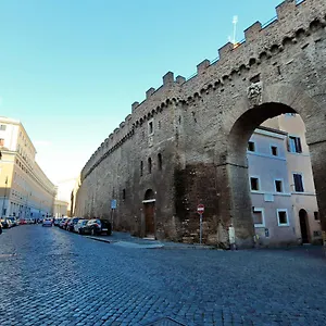 Characteristic Just Beside The Vatican , Roma Italia